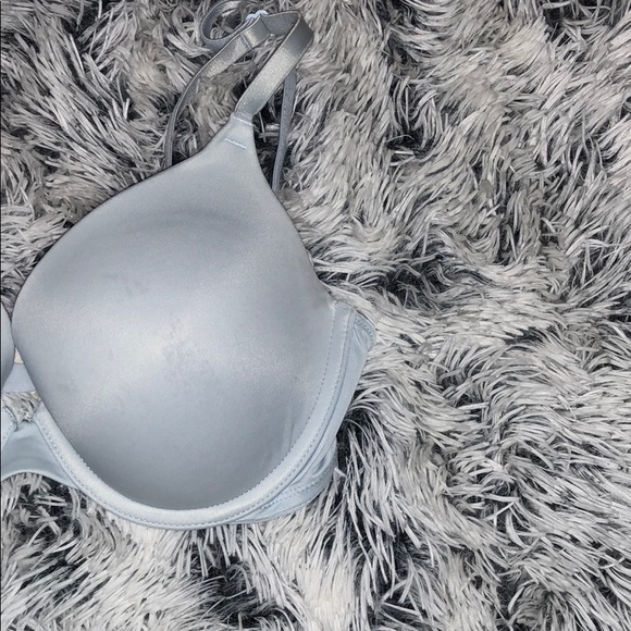 VICTORIA’S SECRET ***2 for 18 push up bras*** - Picture 2 of 8